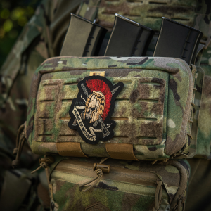 M-TAC НАШИВКА ШЛЕМ VIVERE EST MILITARE (ВЫШИВКА)
