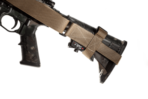 FRAG ОРУЖЕЙНЫЙ ТРЁХТОЧЕЧНЫЙ РЕМЕНЬ С КАРАБИНОМ И АНТАБКОЙ QD MAX COYOTE