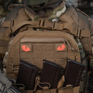 M-TAC НАШИВКА TIGER EYES LASER CUT (ПАРА) COYOTE/RED/GID