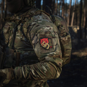 M-TAC НАШИВКА TRAIN HARD FIGHT EASY PVC BLACK/RED