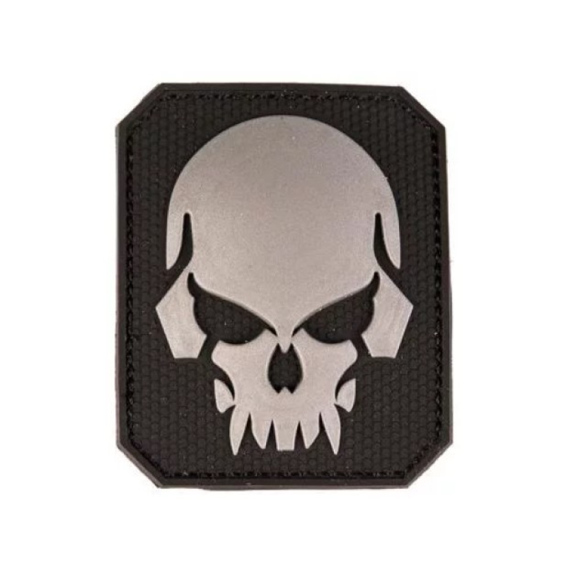 MIL-TEC НАШИВКА SKULL PATCH PVC 3D LARGE BLACK 16832102
