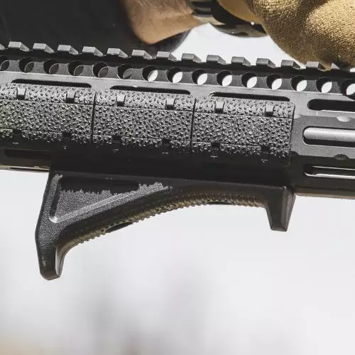MAGPUL РУКОЯТКА ДЛЯ ПЕРЕНОСУ ВОГНЮ M-LOK AFG - ANGLED FORE GRIP BLACK