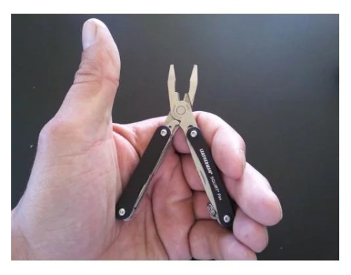 LEATHERMAN МУЛЬТИТУЛ SQUIRT PS4 BLACK 831233