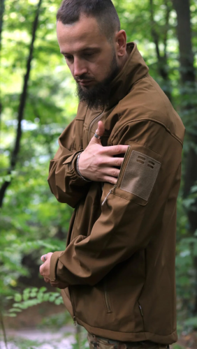 TAILOR КУРТКА SOFTSHELL З ЛИПУЧКАМИ ДЛЯ ШЕВРОНІВ COYOTE 44006305