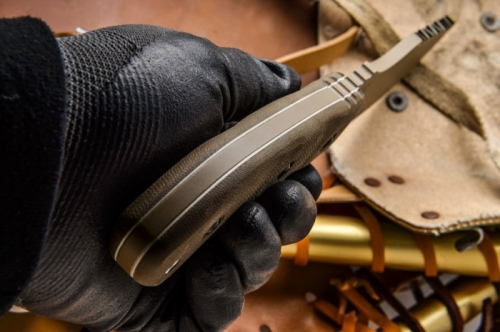 TOPS KNIVES НОЖ TOM BROWN TRACKER 1 COYOTE TAN TBT01-TAN