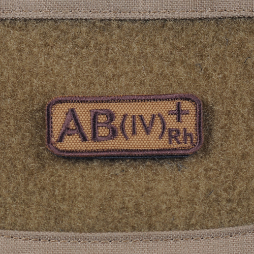 M-TAC НАШИВКА ГРУППА КРОВИ AB(IV) RH+ КОЙОТ