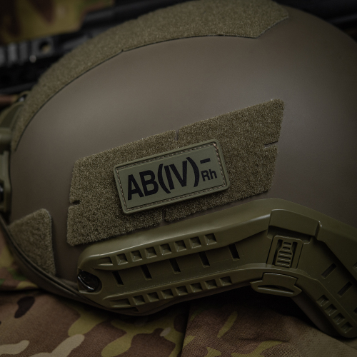 НАШИВКА ГРУПА КРОВІ AB(IV) RH(-) PVC 25Х60 OLIVE